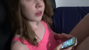 Брат уговорил сестру на домашний инцест