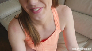 Брат развел сестру на потрахаться